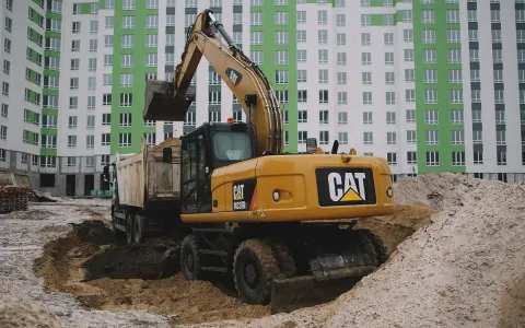 Розпочали земляні роботи на будівельному майданчику 2-го будинку ЖК City Park II-ї черги