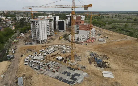 Щомісячний фотозвіт з будмайданчиків Будівельної групи Синергія