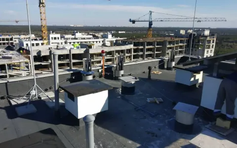 Прогрес влаштування дахової газової котельні в ЖК City Park за тиждень