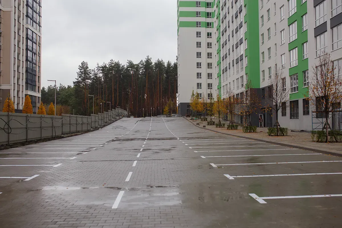 В ЖК City Park II черга триває блогоустрій території: тут облаштовуємо під’їзну дорогу та парковку - 1