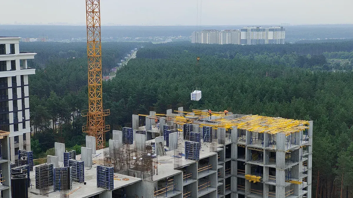 Готовність моноліту до 82%: в ЖК City Park II черга активно тривають будівельні роботи - 2