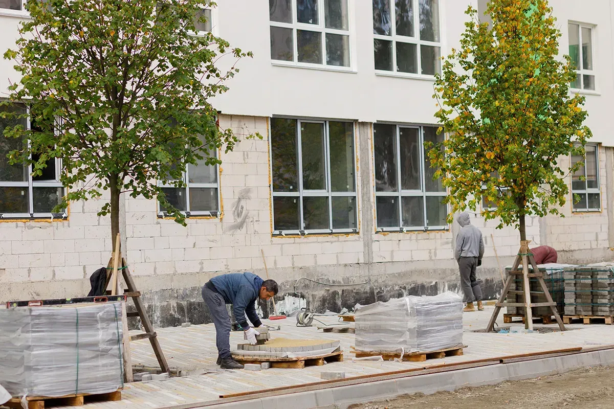 В другій черзі ЖК City Park триває благоустрій прибудинкової території - 2
